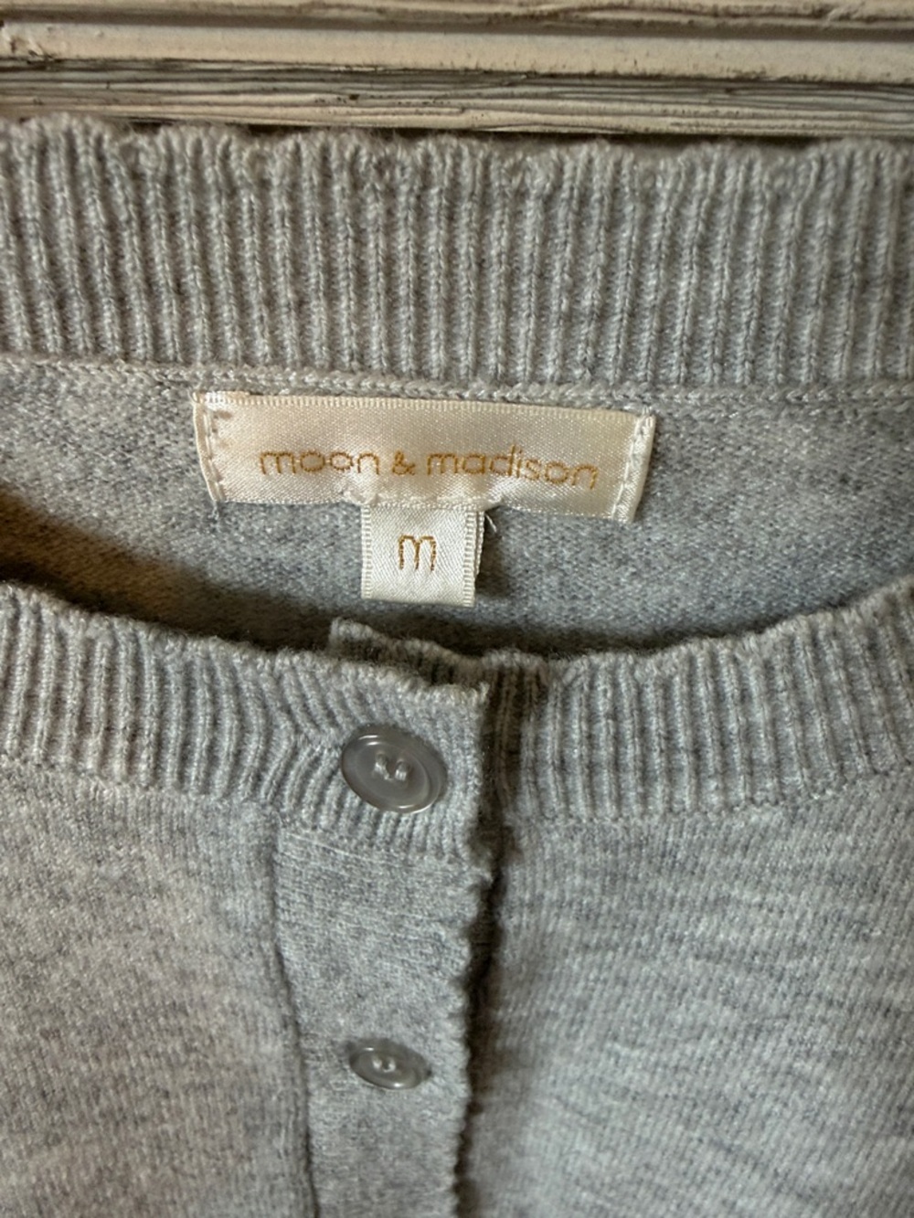 Moon & Madison Light Gray Short Sleeve Button Front Cardigan - Picture 2 of 5